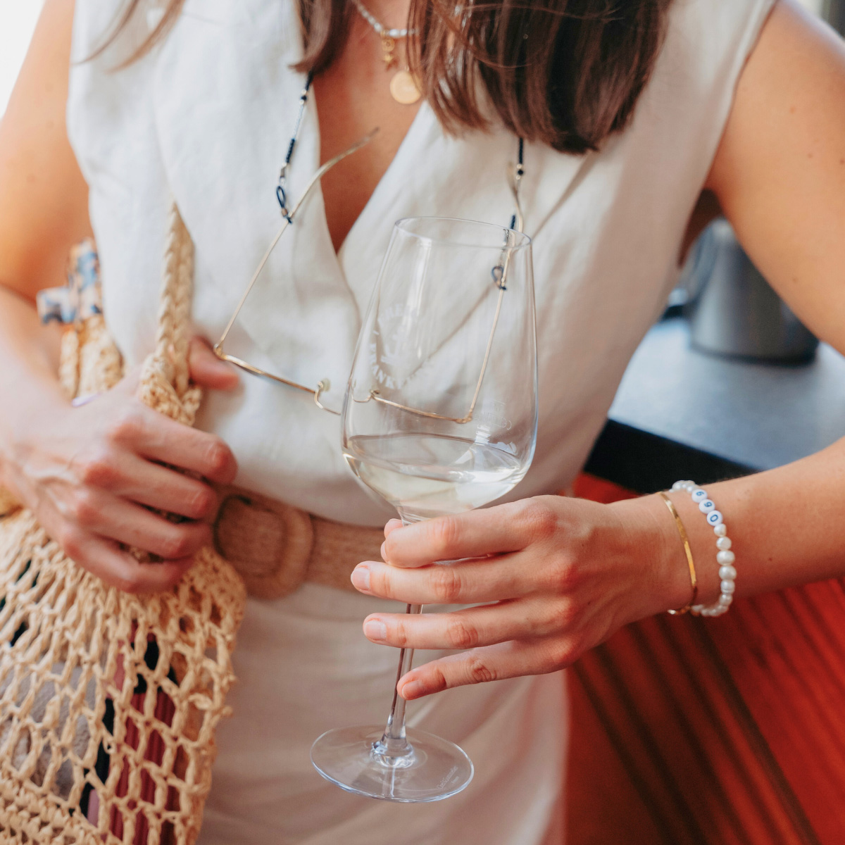 Freigut Frankfurt Sunmmerlounge Wein im Glas